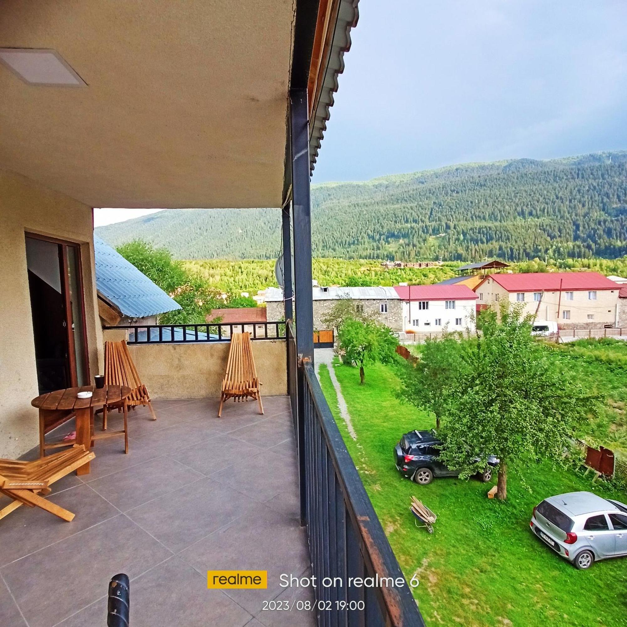 House B&B Mestia Bagian luar foto